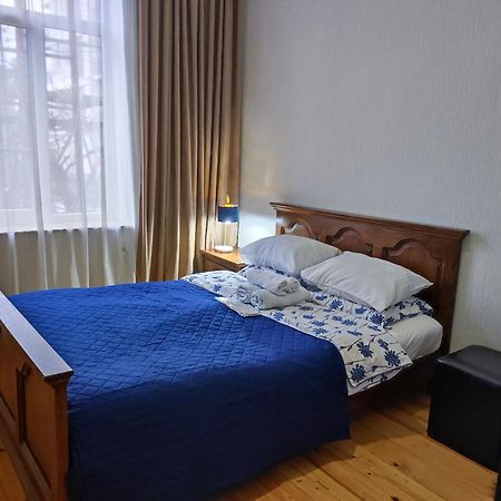 Friendly Guest House Кутаїсі Екстер'єр фото