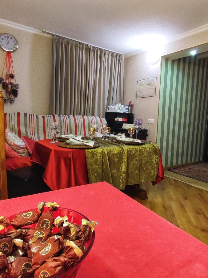 Friendly Guest House Кутаїсі Екстер'єр фото