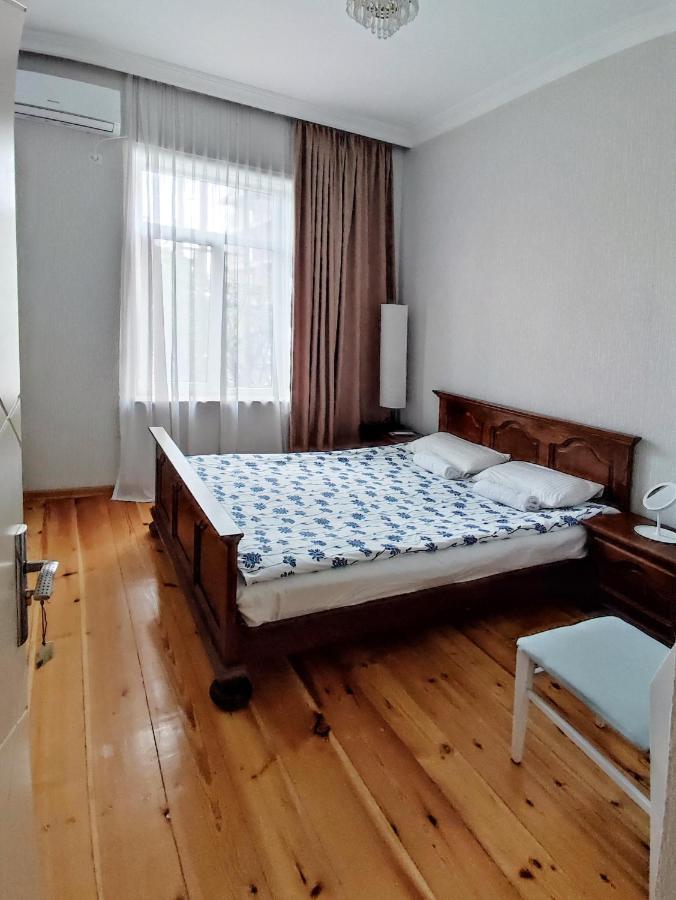 Friendly Guest House Кутаїсі Екстер'єр фото